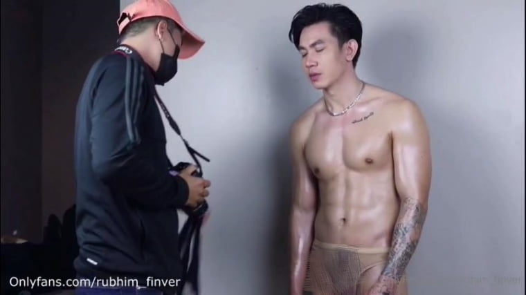 ช่างภาพถูกล่อลวงโดยนายแบบ YOU - Wanke Video